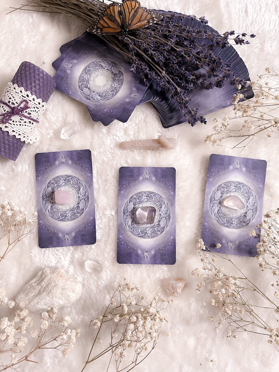tarot cards and crystals